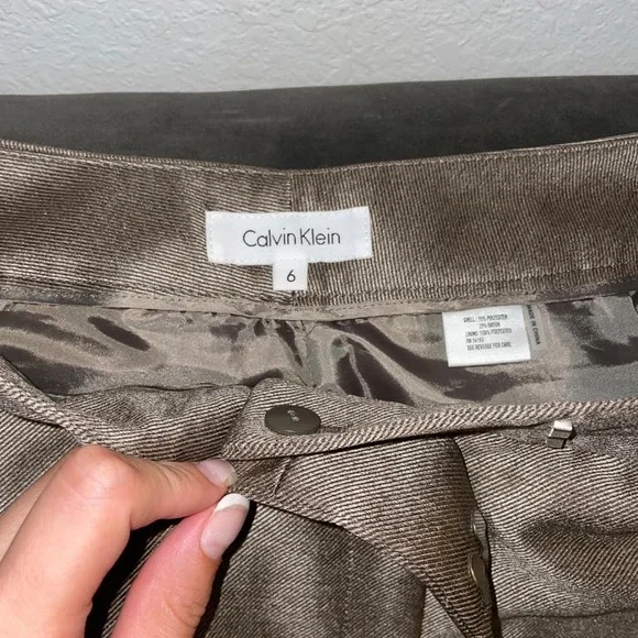 Selling brand new Calvin Klein suit set! - Picture 7 of 8